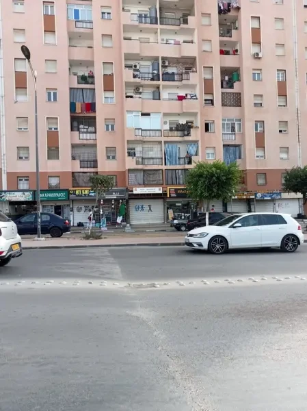 كراء محل - 1