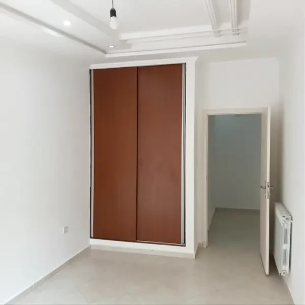 كراء شقة 3 غرف - 5