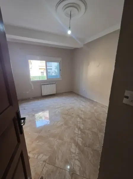 كراء شقة طابق فيلا 4 غرف - 4