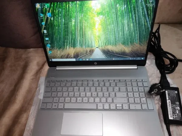 HP 15S i3 1005G1 8go/256 nvme - 1