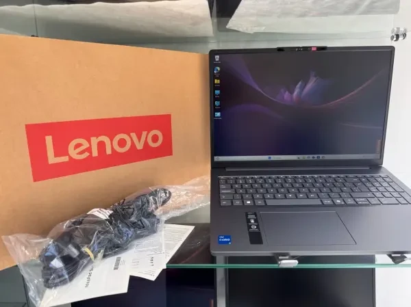 Lenovo IDEAPAD SLIM 3 -Intel Core - 1