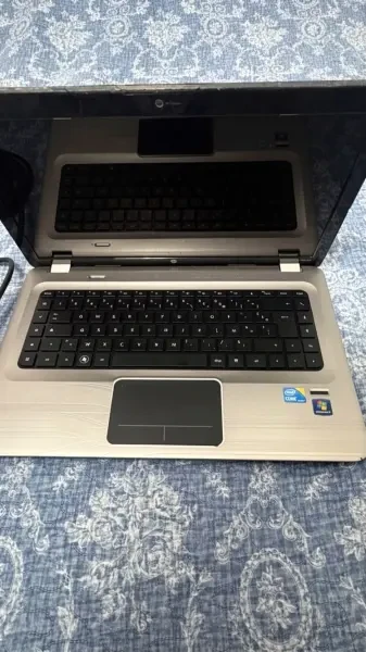 Laptop HP avec lecteur DVD et Emp - 1