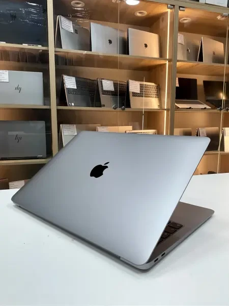 MacBook Air M1 13.3 2020 08gb 256 - 1