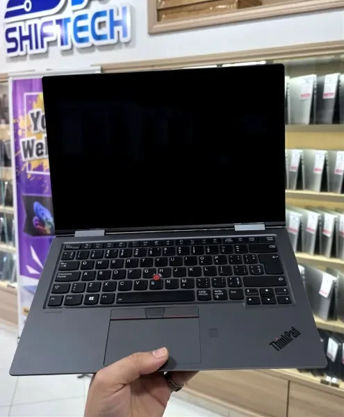 Lenovo ThinkPad X1 Yoga Gen 5 i7 - 1