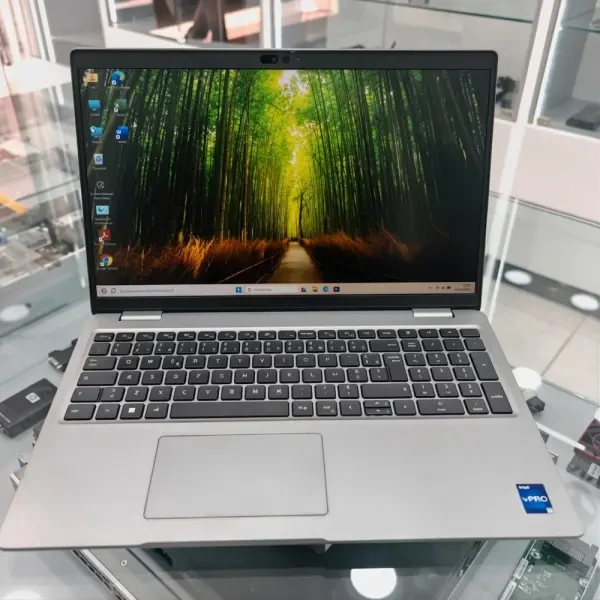 LAPTOP DELL LATITUDE 5540 i7-1365 - 1