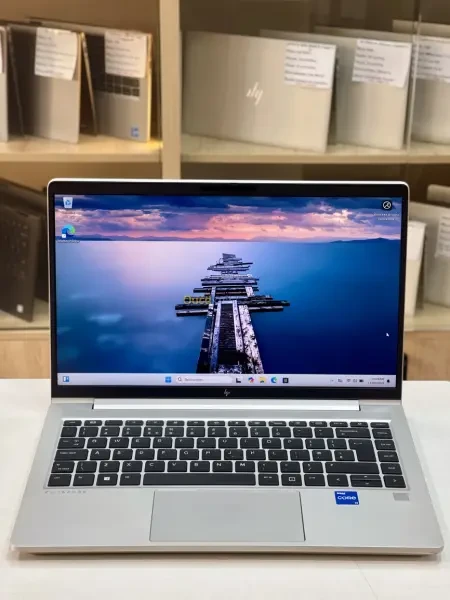 HP elitebook 640 G10 i5-1345U 16g - 1