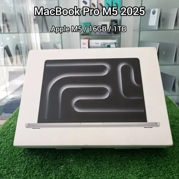 Apple MacBook Pro 14 M5 16GB 1TB - 1