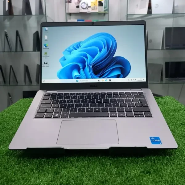 Dell Latitude 3340 i5-1345U 16GB - 1