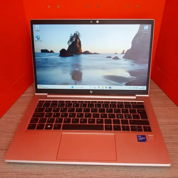 PC Portable HP EliteBook 830 G8 - 1