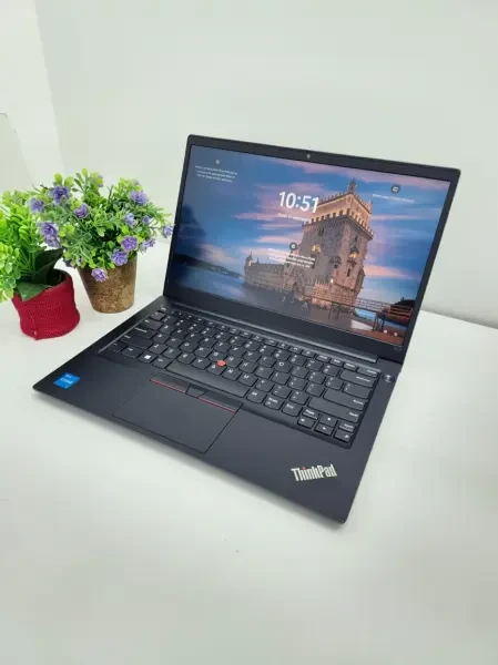 Lenovo E14 i5 11th 8/256G 14" - 1