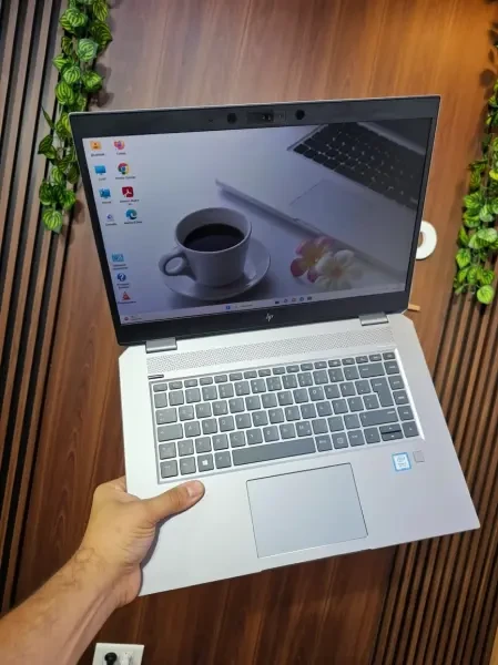 HP ZBOOK STUDIO G5 WARKSTATION I7 - 1