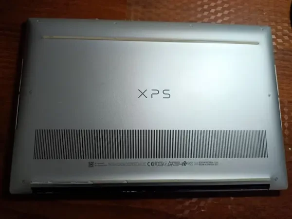 DELL XPS 15 9500 - 1