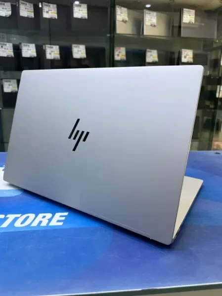HP OMNI BOOK LAPTOP 17 TACTILE - 1