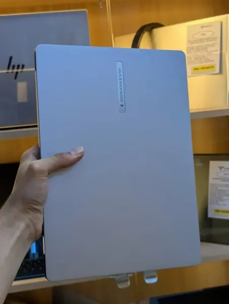 (VENDU) ASUS EXPERTBOOK P5 14" UL - 1