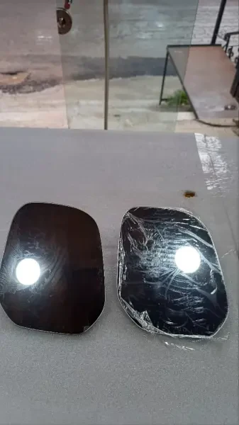 Glas rétroviseur - 1