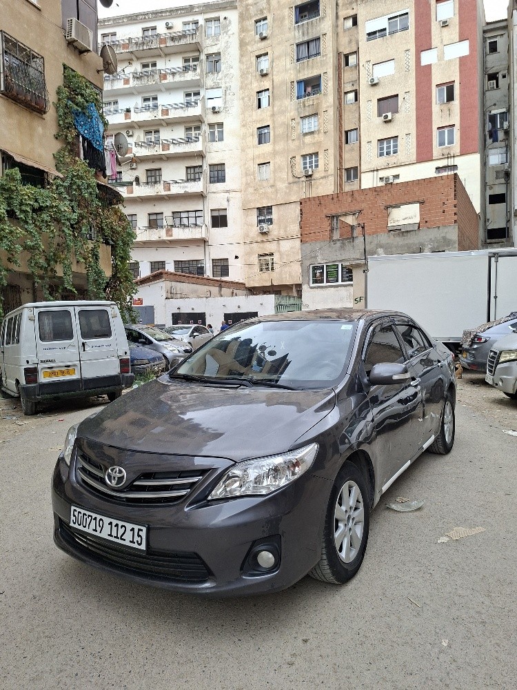Toyota Corolla - 2