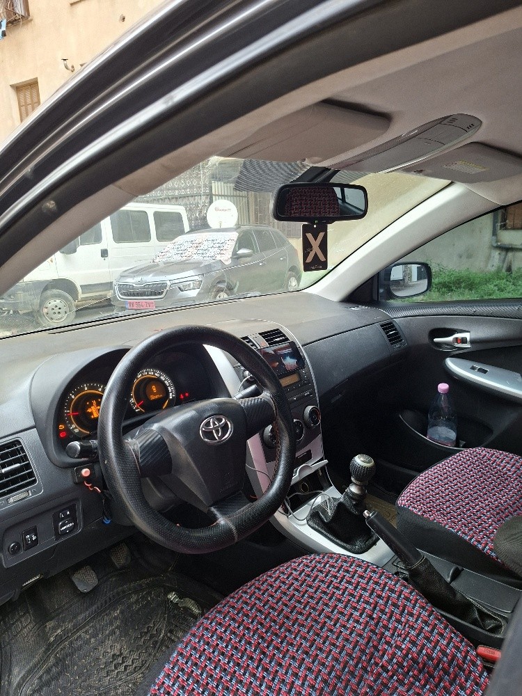 Toyota Corolla - 7