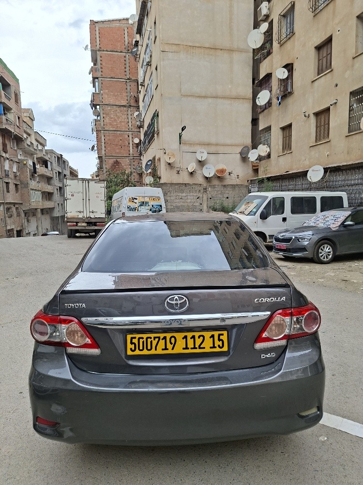 Toyota Corolla - 4