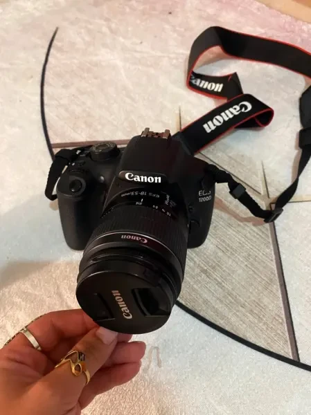 Canon EOS 1200D - 1