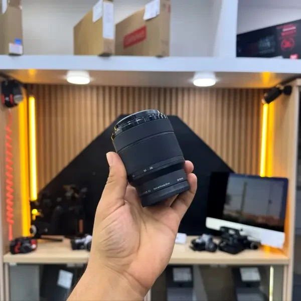 OBJECTIF SONY 28-70mm F3.5-5.6 en - 1