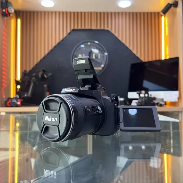 NIKON P900 boîtier en excellent - 1