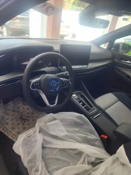 Volkswagen Golf 8 2026 R- Line - 3