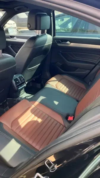 Volkswagen Passat 2021 R Line - 2