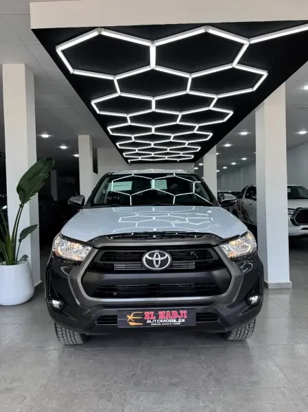 Toyota hilux 2026 - 1