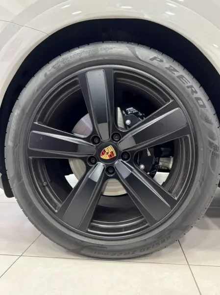 Porsche cayenne 2026 v6 - 3