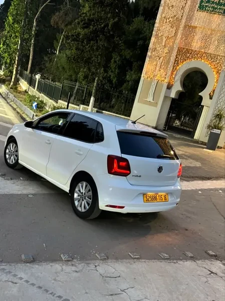 Volkswagen Polo 2015 Nouvelle Mat - 1