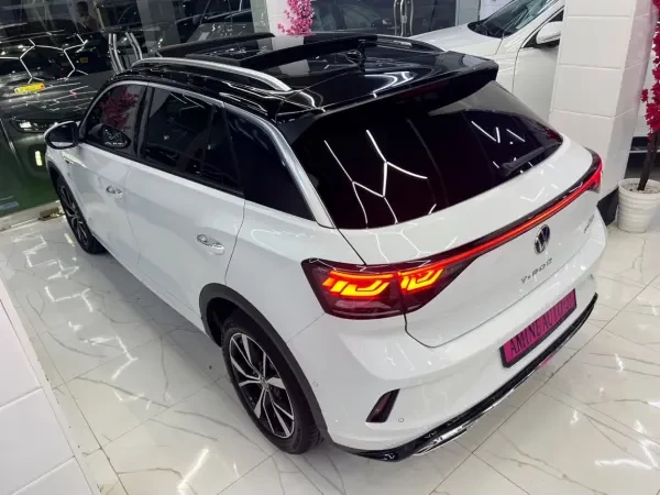 Volkswagen T-Roc 2025 R - 1