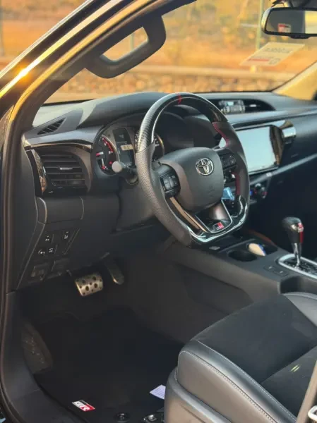 Toyota HILUX 4X4 2026 GR - 4