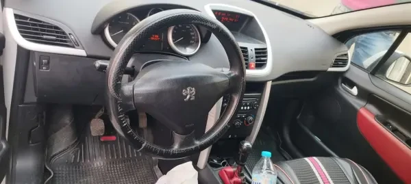 Peugeot 207 2012 New Active - 2