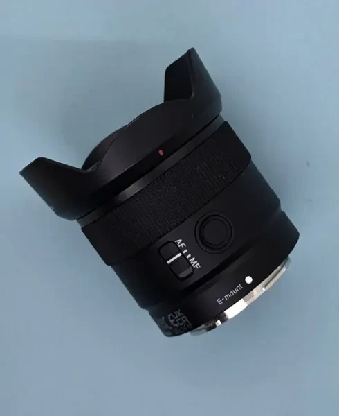 Sony E 11mm f/1.8 - 1