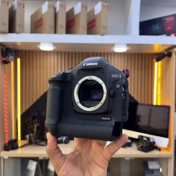 Canon 1D Mark III boîtier nu en t - 1