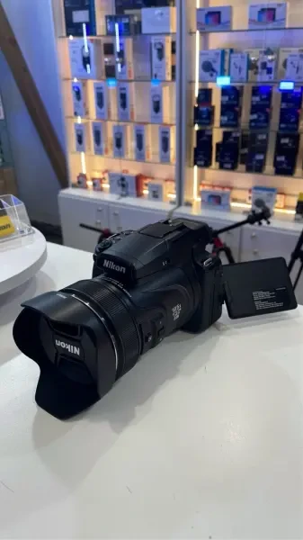 Nikon p1100 - 1