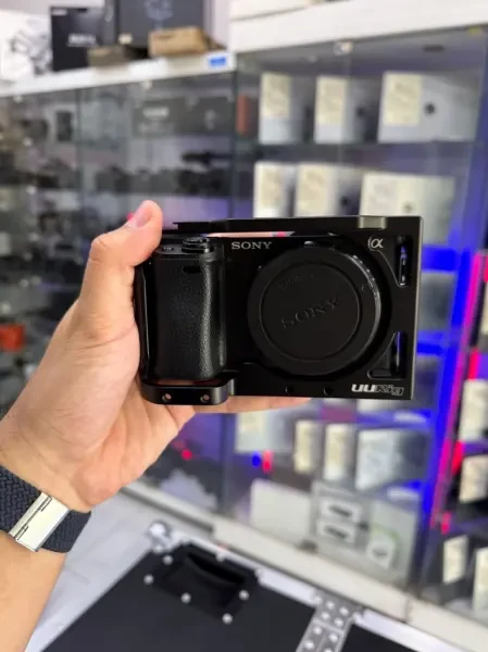 Sony a6400 Body & Cage état 20/20 - 1