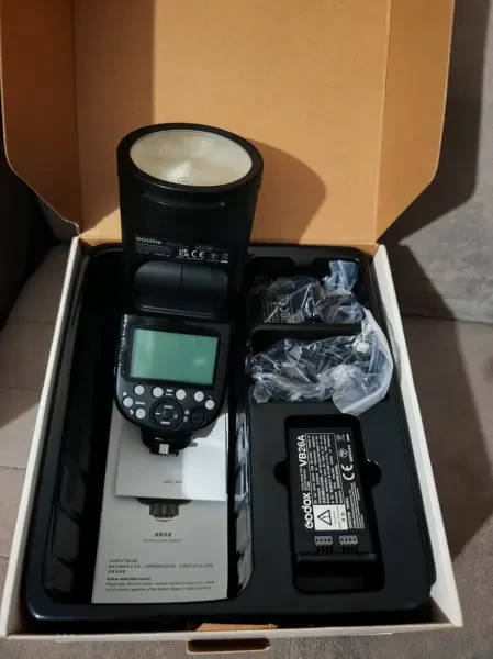 GODOX V1C - FLASH TTL PROFESSIONN - 1