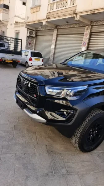 Toyota HILUX 2026 GR - 2