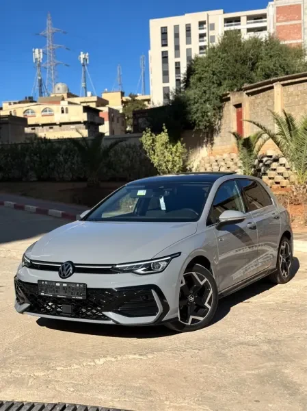 Volkswagen Golf 8 2025 R- Line - 3