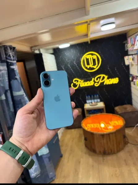 Apple Iphone16 - 1