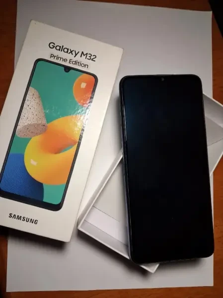 Samsung Galaxy M32 Avec Boîte - 1