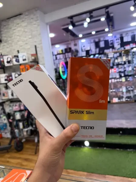 Tecno spark Slim - 1