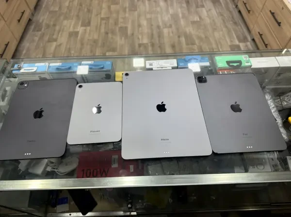 Apple iPad iCloud - 1