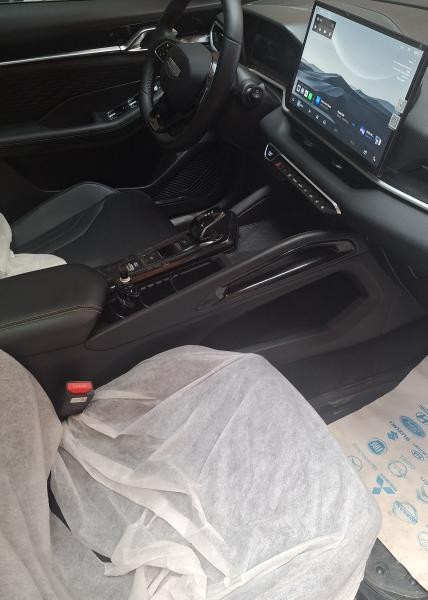 Geely coolray full option - 3