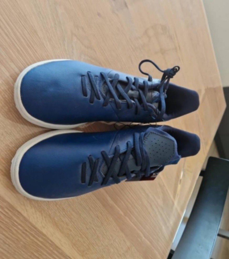 soulier football tous terrain 43 - 4