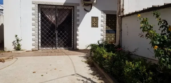 كراء شقة طابق فيلا 3 غرف - 1