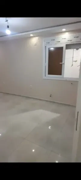 بيع شقة 3 غرف - 1