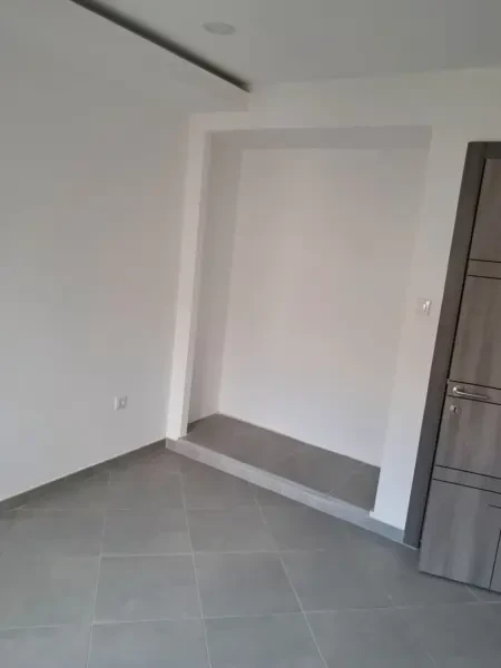 بيع شقة 3 غرف - 4