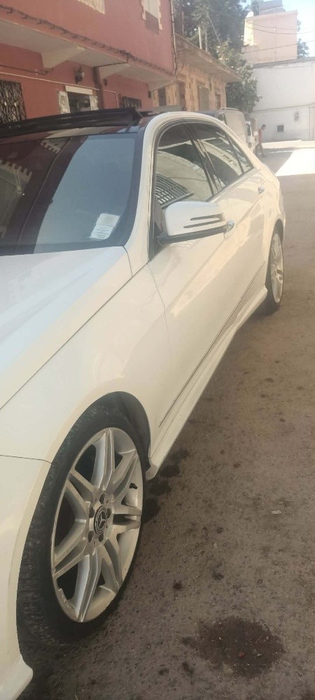 marcedas E250 - 2